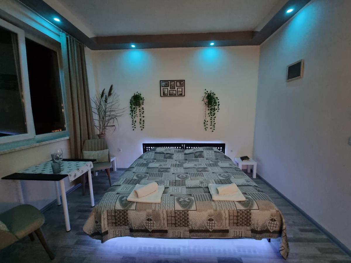 Apartamento Студио В Центъра На Бургас Exterior foto